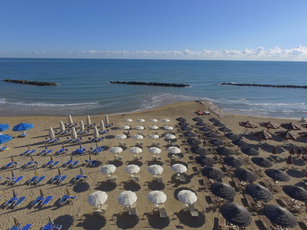 Hotel Diamante Francavilla Al Mare Bagian luar foto