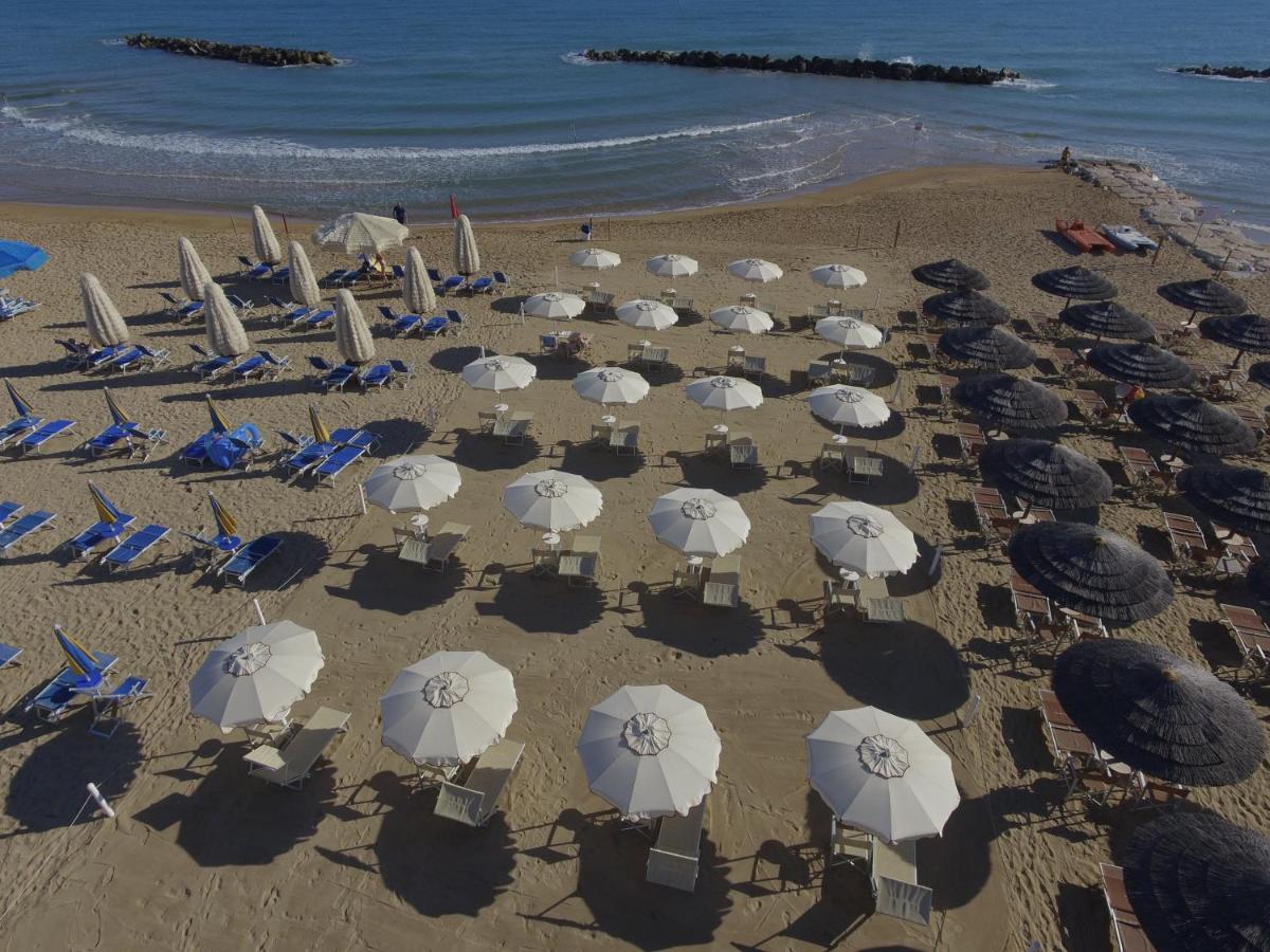 Hotel Diamante Francavilla Al Mare Bagian luar foto
